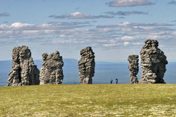 Одно из «7 Чудес России» — «Столбы выветривания» на плато Мань-Пупу-нёр