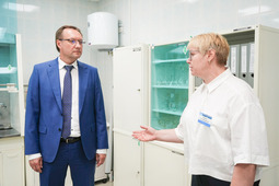 Андрей Дмитриевич осмотрел лаборатории и офисные помещения. 17 августа 2023 год, г.Ухта, Республика Коми.