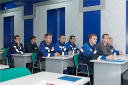Участники конкурса профессионального мастерства на звание: «Лучший электромонтёр по ремонту и обслуживанию электрооборудования ООО "Газпром трансгаз Ухта" — 2013»