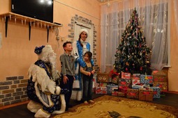 Дети принимали участие в праздничной программе. п. Чим Удорский район