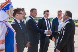 Ремонт взлетно-посадочной полосы был реализован в рамках социального партнерства между                       ПАО «Газпром» и Республикой Коми в 2018 году