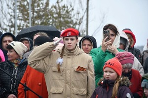 Торжественное открытие военно-мемориального объекта в сквере у памятного знака «Содружество фронта и тыла». 8 мая 2025 года, г. Печора (Республика Коми).