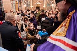 Вручение подарков в рамках акции «Добрые подарки»