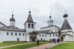 Ферапонтов монастырь (создан в 1398 году) (Вологодская область)