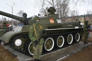 Торжественное открытие военно-мемориального объекта в сквере у памятного знака «Содружество фронта и тыла». 8 мая 2025 года, г. Печора (Республика Коми).