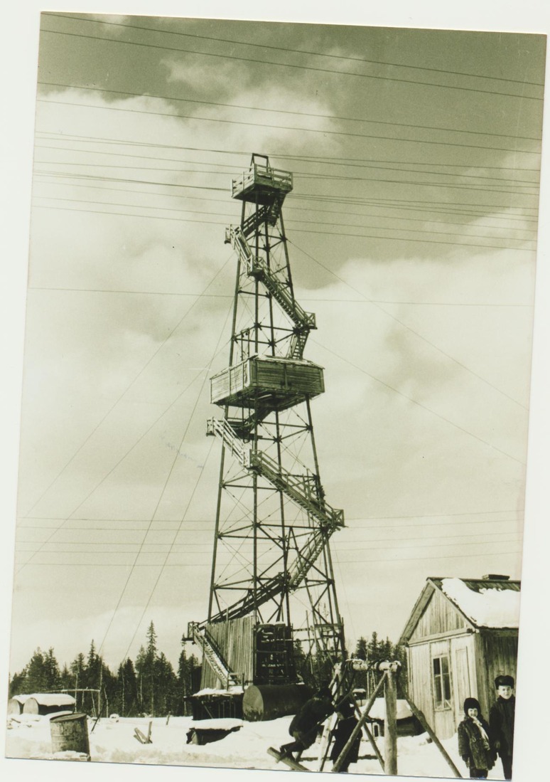 Первая буровая, давшая газ на Вуктыле. 1968 г.