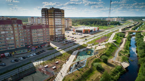 На средства ПАО «Газпром» и гранта, полученного администрацией города в рамках всероссийского конкурса по благоустройству малых городов, проведено комплексное преображение набережной Газовиков в Ухте