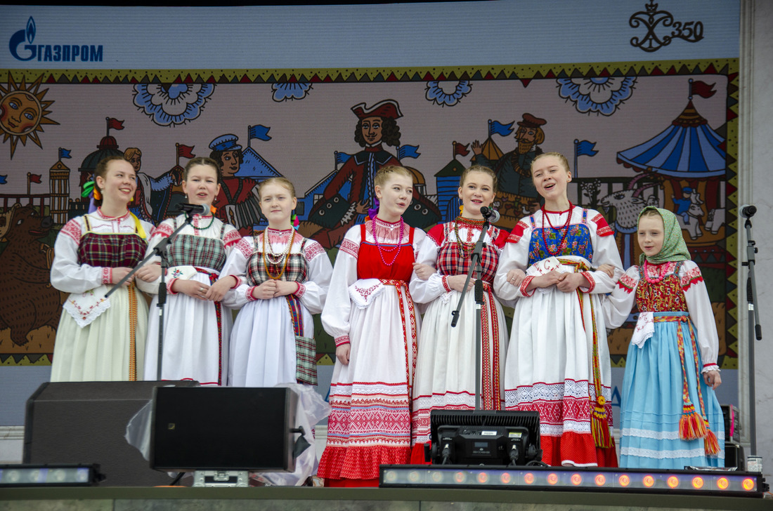 Участники образцового детского фольклорного ансамбля «Боркунцы»
