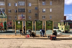 Установка стендов на детском комплексе в п. Югэр Ухтинский район