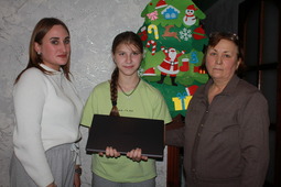 Подарки вручили детям из Донецкой и Луганской Народных Республик. 7-29 декабря 2023 год, г. Ухта (Республика Коми).