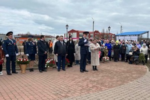 Торжественное открытие военно-мемориального объекта в сквере у мемориального комплекса «Память».  9 мая 2025 года, пос. Синдор (Республика Коми).