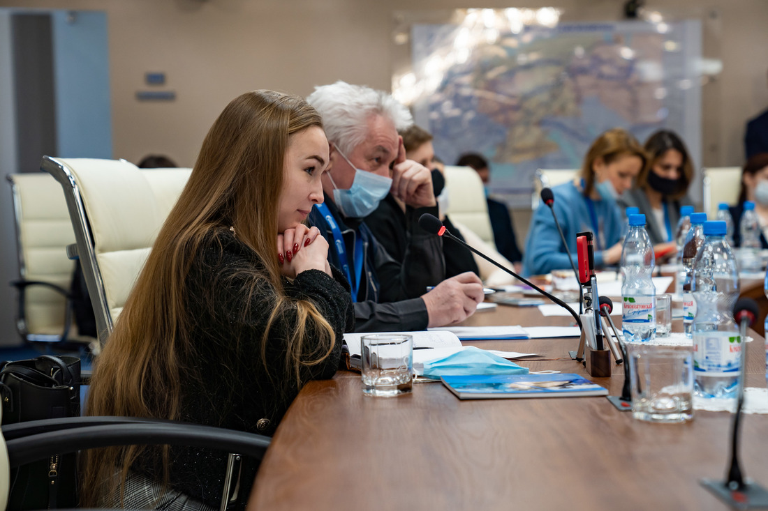 В офисе предприятия в г. Ухте собрались журналисты из Республики Коми, посредством видеоконференцсвязи приняли участие представители из Вологодской и Ярославской областей