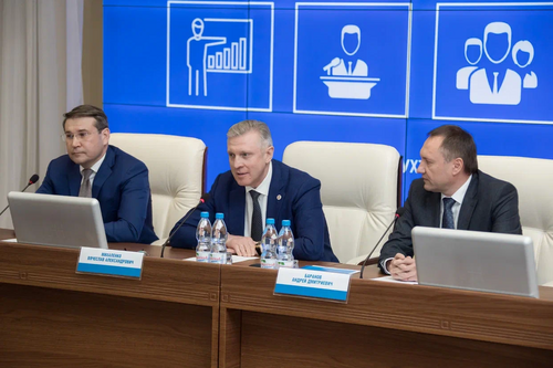 На фото — Александр Викторович Гайворонский, Вячеслав Александрович Михаленко и Андрей Дмитриевич Баранов