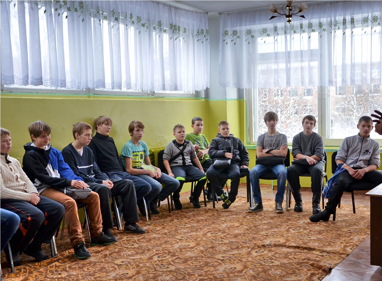 Интернат для подростков в москве. Реабилитационный центр для подростков. Центр реабилитации трудных подростков. Реабиталиционный центр для подростков. Реабилитационный центр подростки.